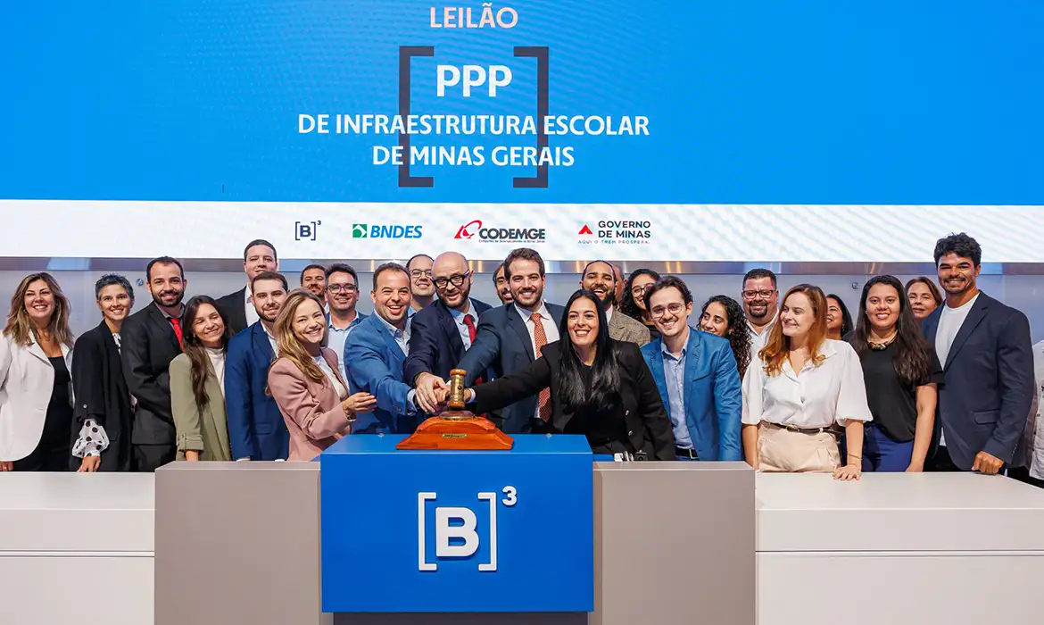 Setor privado assume gestão de 95 escolas em MG - Imagem do artigo original