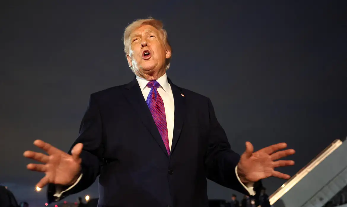 Trump reforça retórica anti-Irã e minimiza impacto no petróleo - Imagem do artigo original