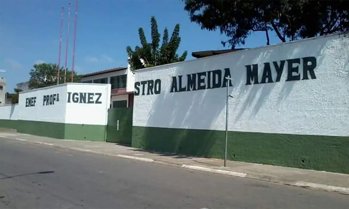 Professora Ferida em Ataque a Escola Municipal em Suzano - Imagem do artigo original