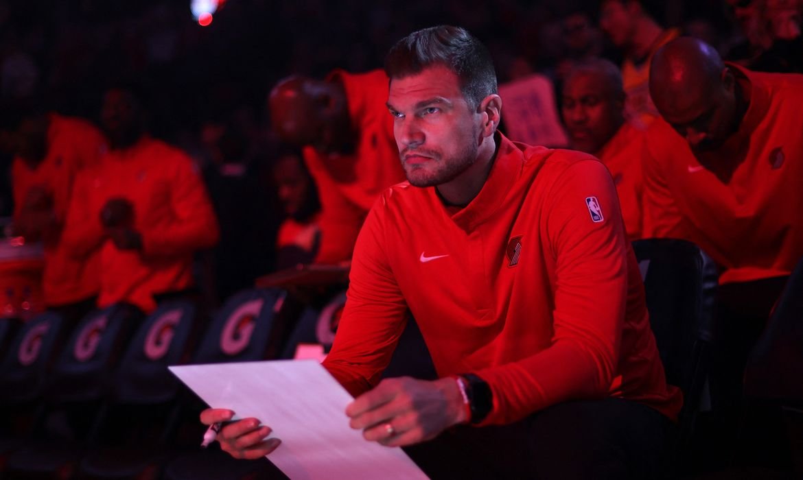 Tiago Splitter faz história levando Blazers aos Playoffs da NBA - Imagem do artigo original