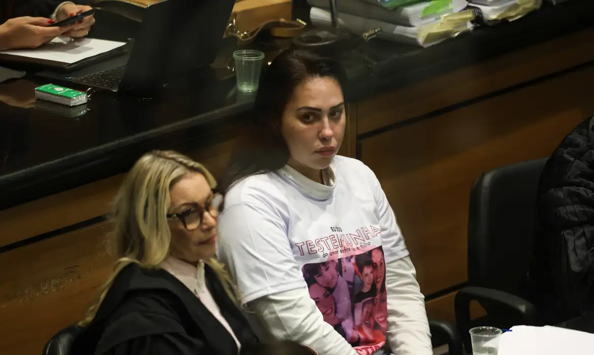 Monique Medeiros se entrega e volta à prisão após decisão do STF - Imagem do artigo original