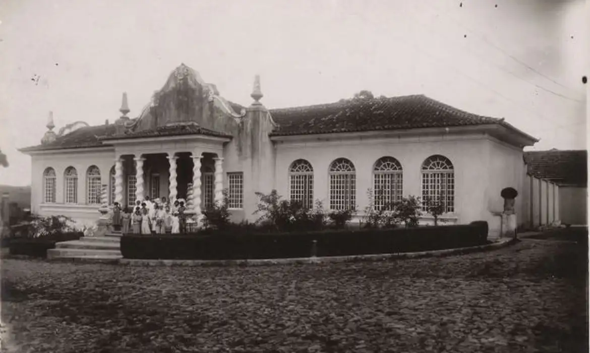 UFJF e UFMG Pedem Desculpas por Cadáveres na Luta Antimanicomial - Imagem do artigo original