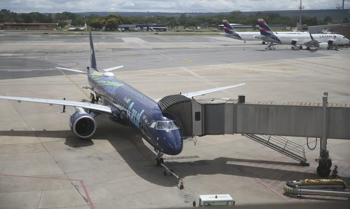 CMN regulamenta linha emergencial para setor aéreo - Imagem do artigo original