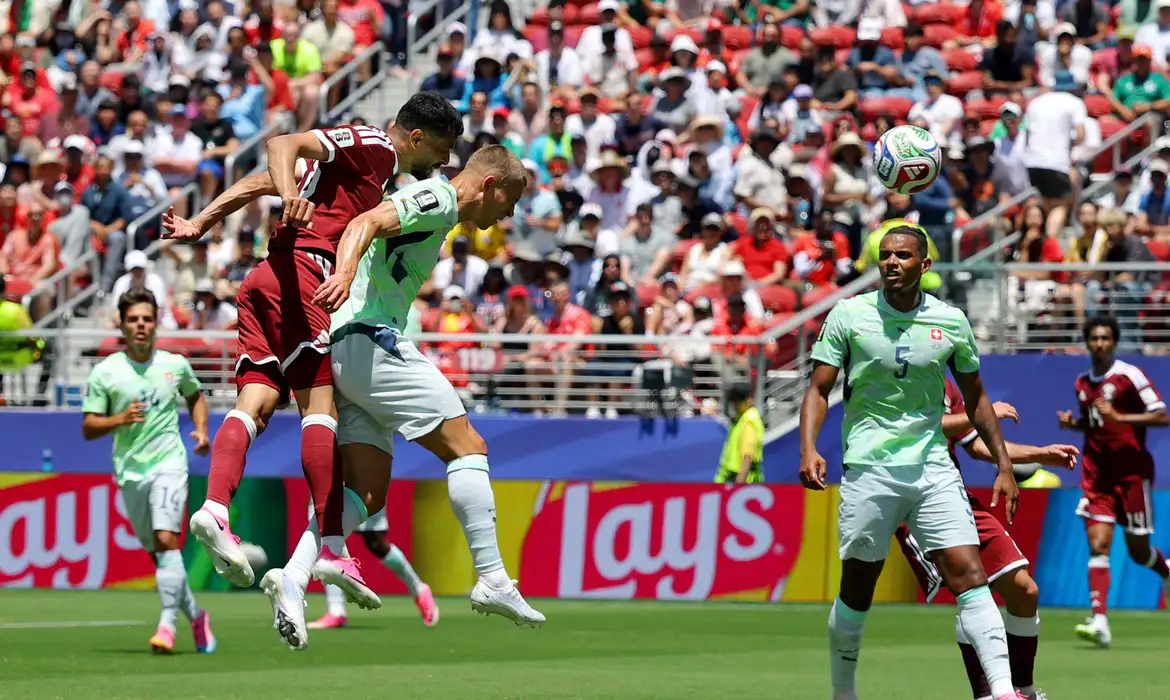 Copa do Mundo: Suíça e Catar empatam em estreia do Grupo B - Imagem do artigo original
