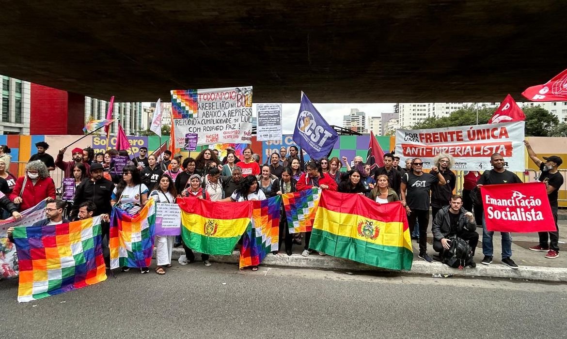 Ato em São Paulo reforça solidariedade a protestos na Bolívia - Imagem do artigo original