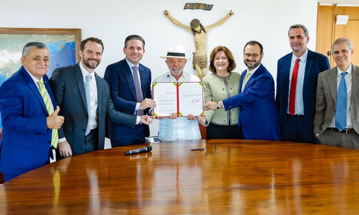 Lula propõe aumento do teto de faturamento para MEIs - Imagem do artigo original