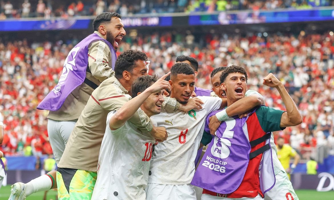 Marrocos avança às quartas da Copa com dois gols de Ounahi - Imagem do artigo original