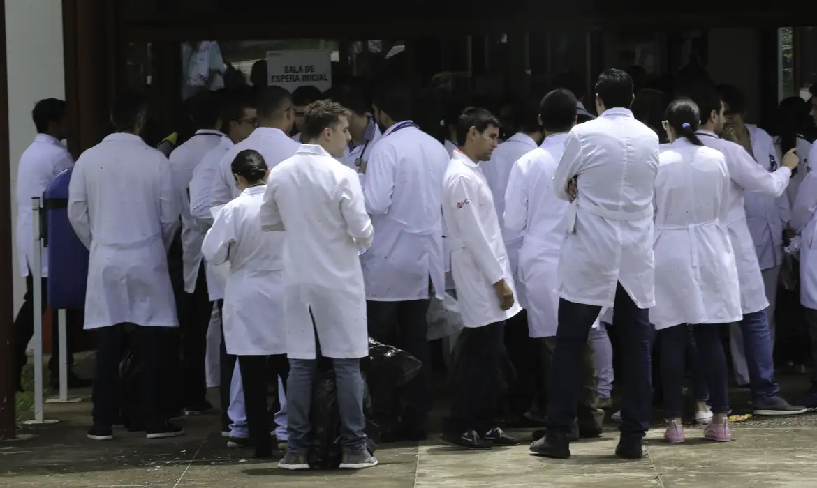 Enare 2026/2027: Prazo Final para Residência Médica Pré-Requisito - Imagem do artigo original