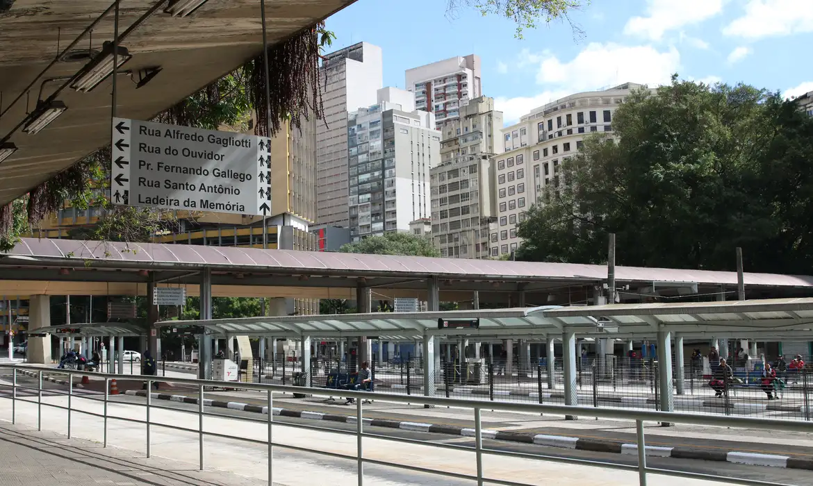 Acordo Rodoviários Rio: Negociação com Empresas Sem Consenso - Imagem do artigo original