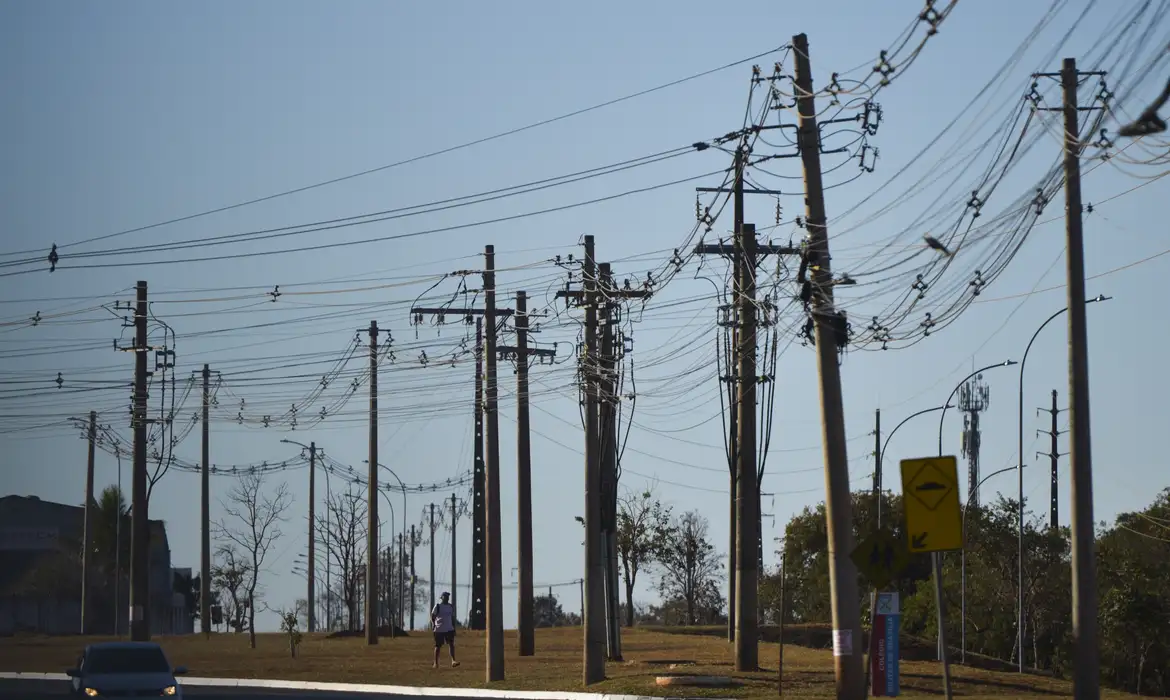 Acidentes com Rede Elétrica Aumentam no Brasil em 2025 - Imagem do artigo original