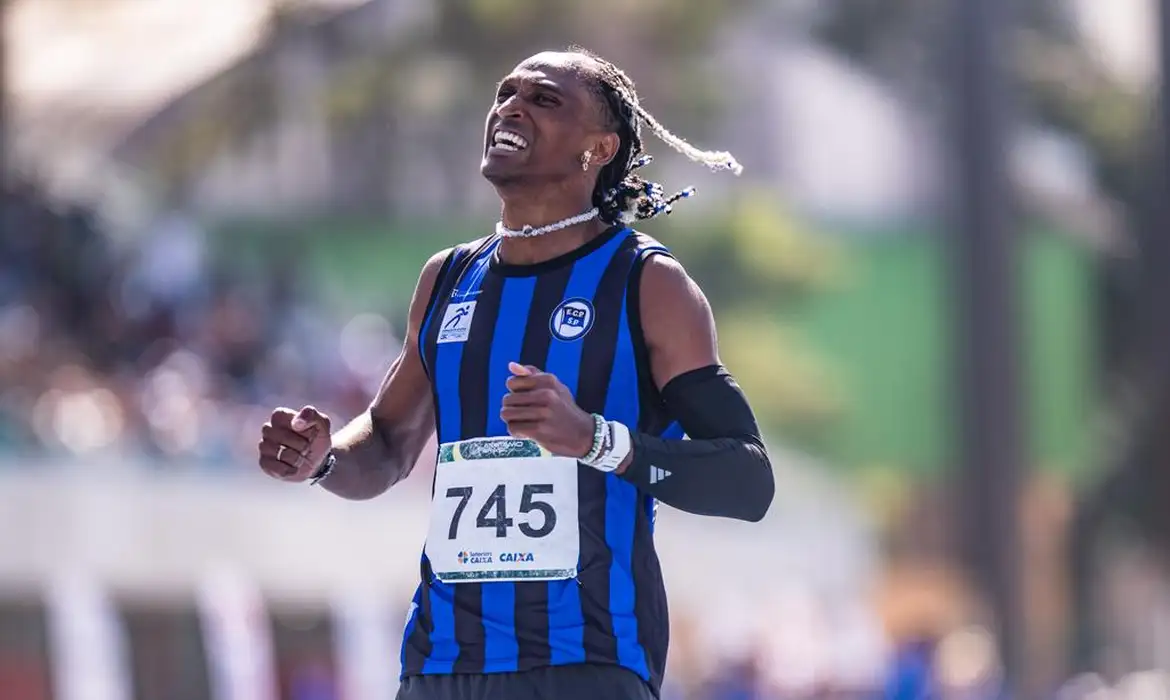 Alison dos Santos crava melhor marca nos 400m barreiras 2026 - Imagem do artigo original