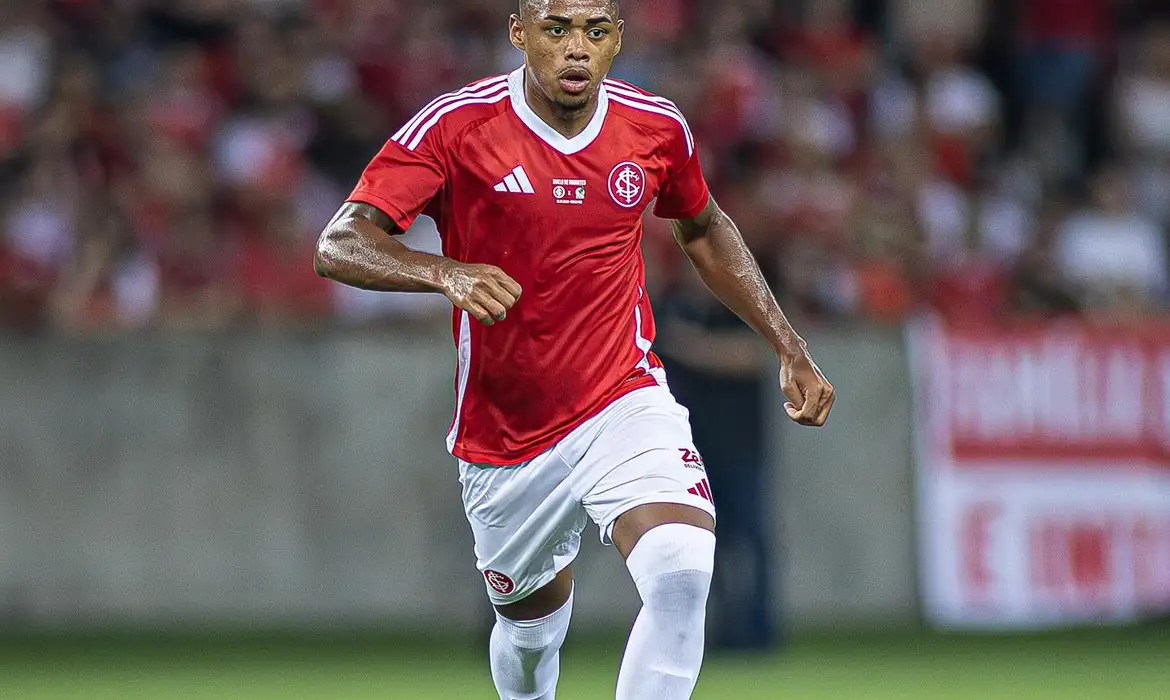 Victor Gabriel Suspenso pelo STJD até retorno de Pec - Imagem do artigo original