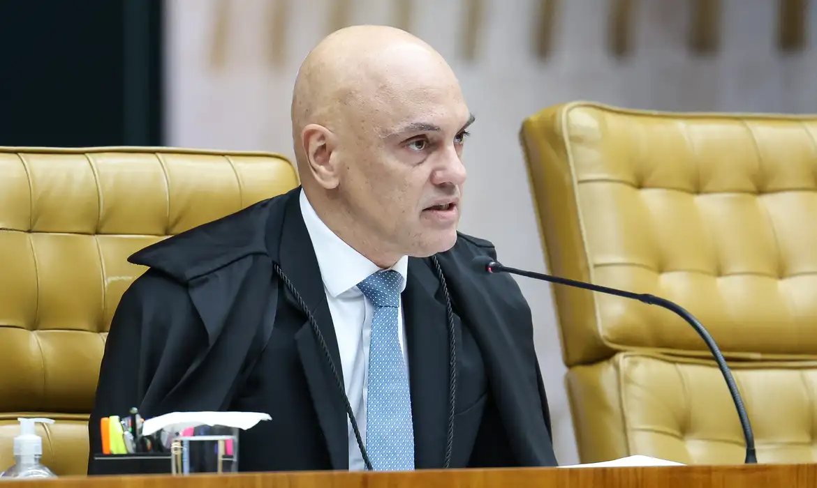 Moraes intima Bolsonaro sobre vídeo com IA; prazo de 48h - Imagem do artigo original