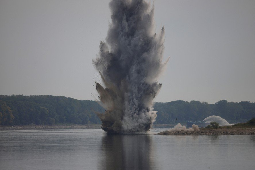 Romênia explode rochas para salvar reator nuclear do Danúbio - Imagem do artigo original