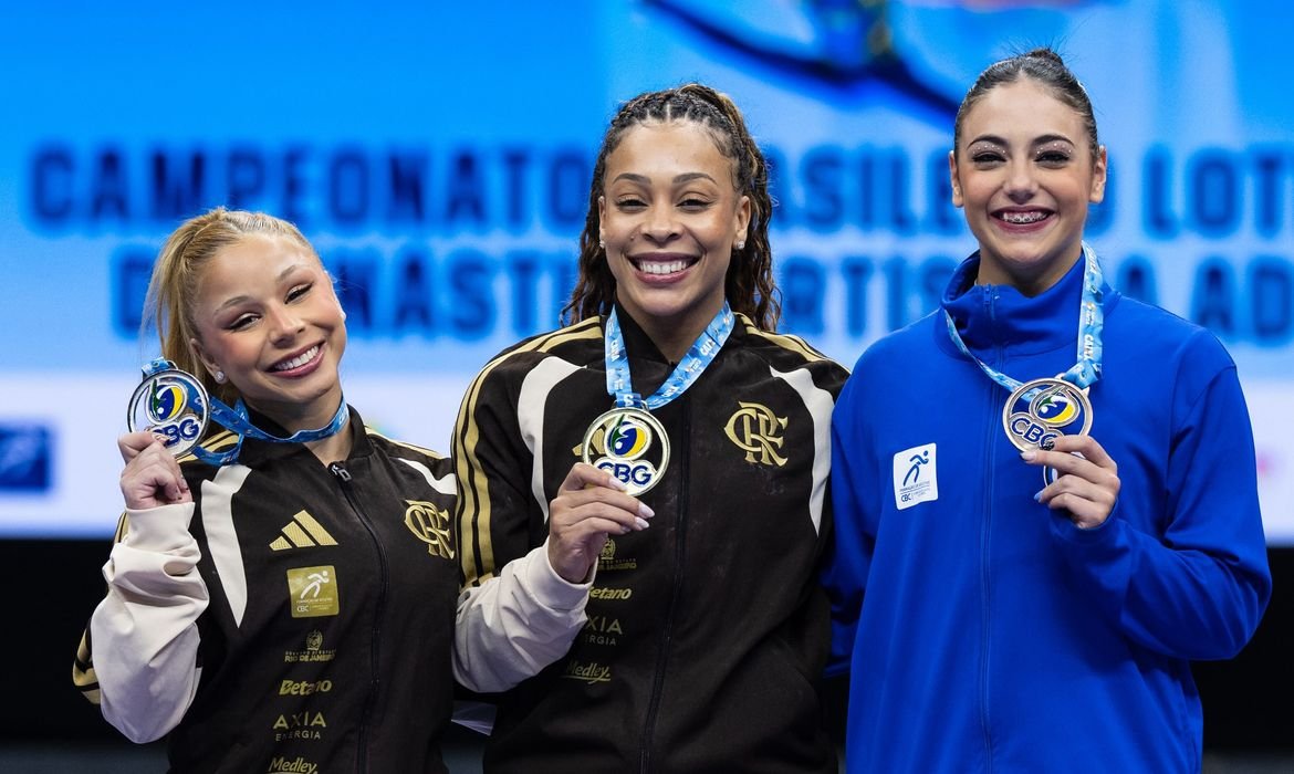 Lorrane e Caio Ouro no Brasileiro de Ginástica Artística - Imagem do artigo original