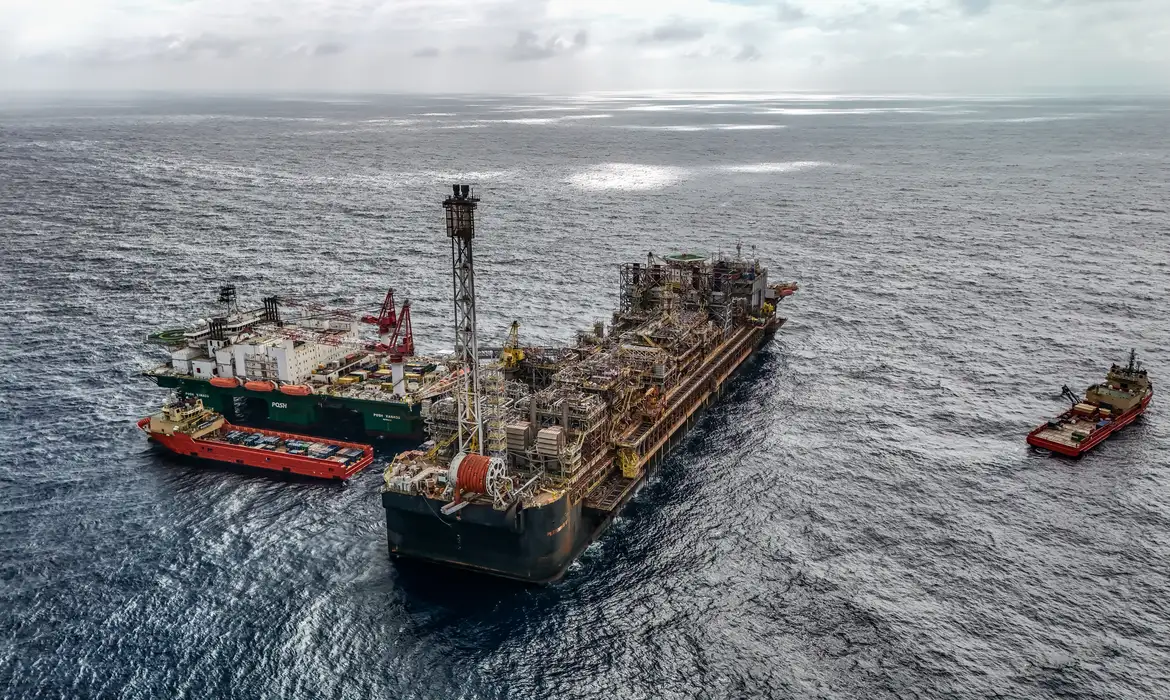 FUP Propõe Petrobras Mais Estatal e Menos Lucros a Acionistas - Imagem do artigo original