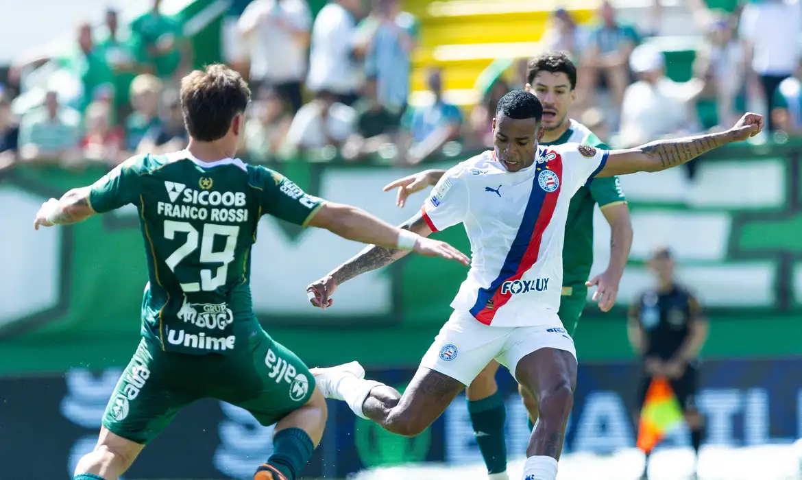 Empate Chapecoense e Bahia em Jogo de Seis Gols - Imagem do artigo original