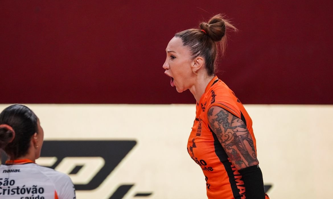 Tifanny se pronuncia: “retrocesso” na regra trans vôlei CBV - Imagem do artigo original