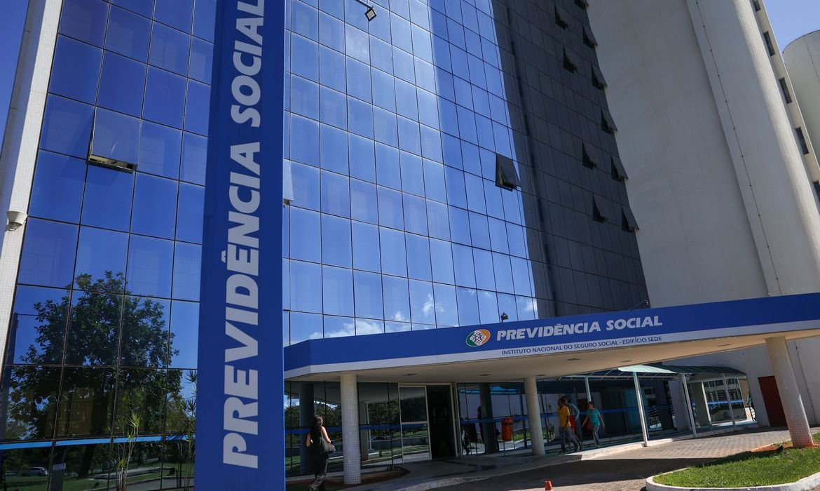 Gastos INSS 2027 Reduzidos em R$ 5 Bilhões Pelo CNPS - Imagem do artigo original