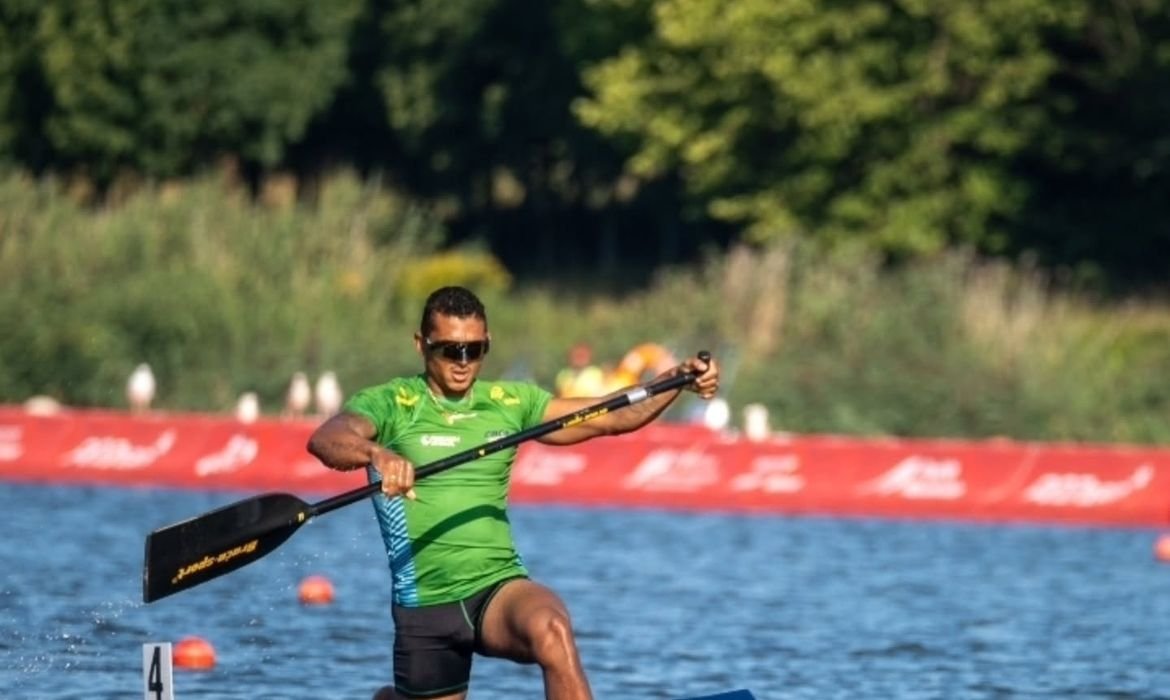 Isaquias Queiroz fora do pódio no Mundial de Canoagem na Polônia - Imagem do artigo original
