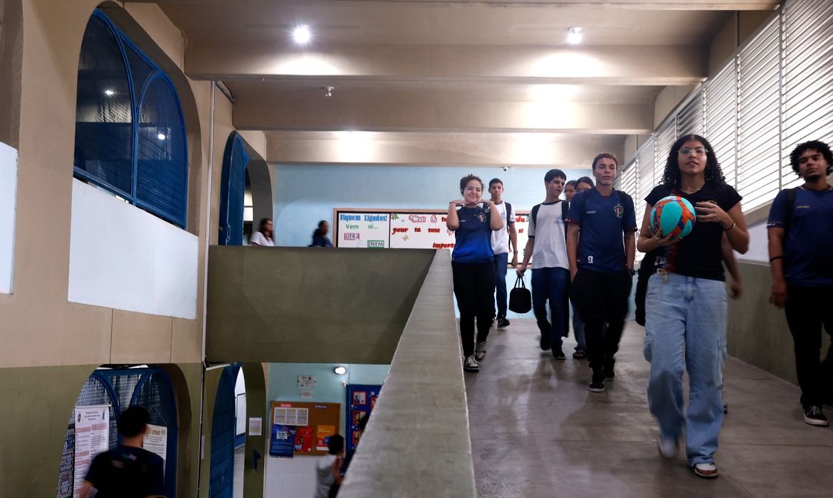 Pé-de-Meia: Sexta Parcela Liberada a Alunos em 21 de Setembro - Imagem do artigo original