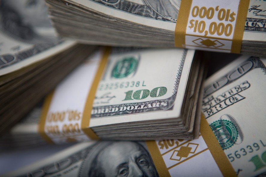 Inteligência Artificial: Dólar Busca Nova Âncora Global - Imagem do artigo original