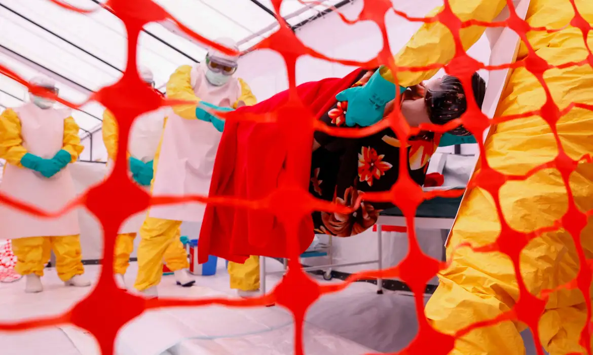 Quênia Confirma Primeiro Caso de Ebola no País: Paciente Falece - Imagem do artigo original