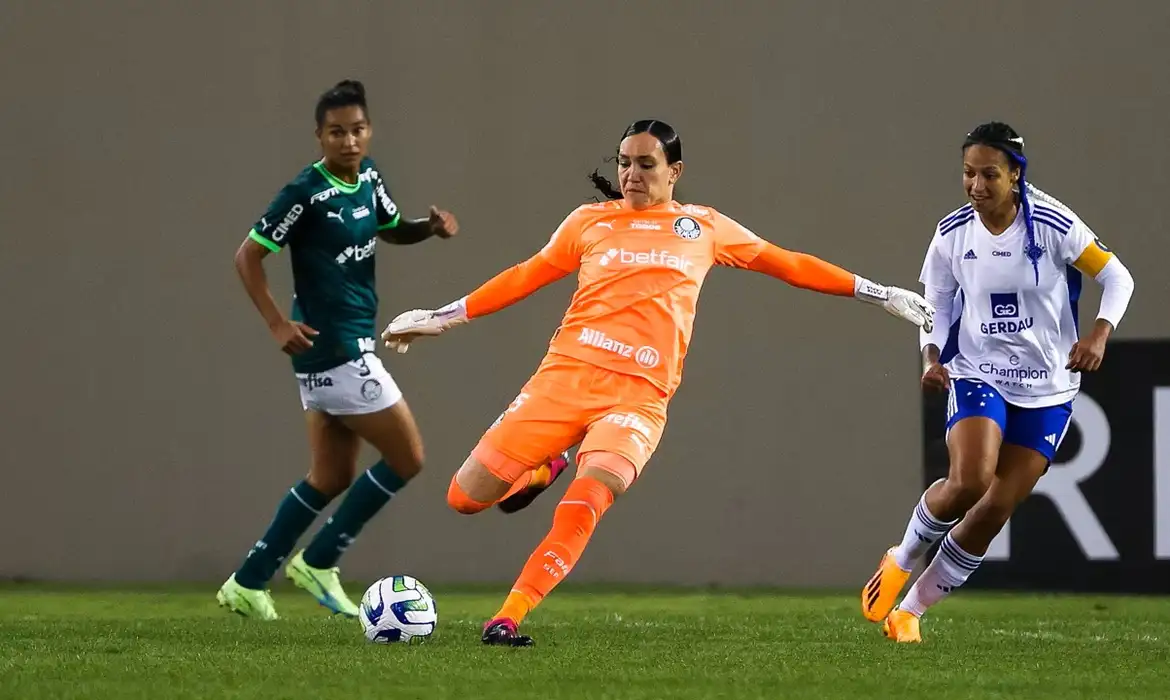 Kate Tapia fora da Libertadores: Palmeiras alega disciplina - Imagem do artigo original