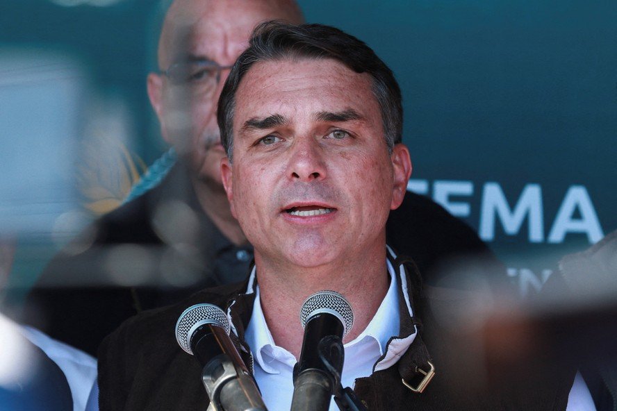 Atuação de Flávio Bolsonaro no Senado em Sete Anos de Mandato - Imagem do artigo original
