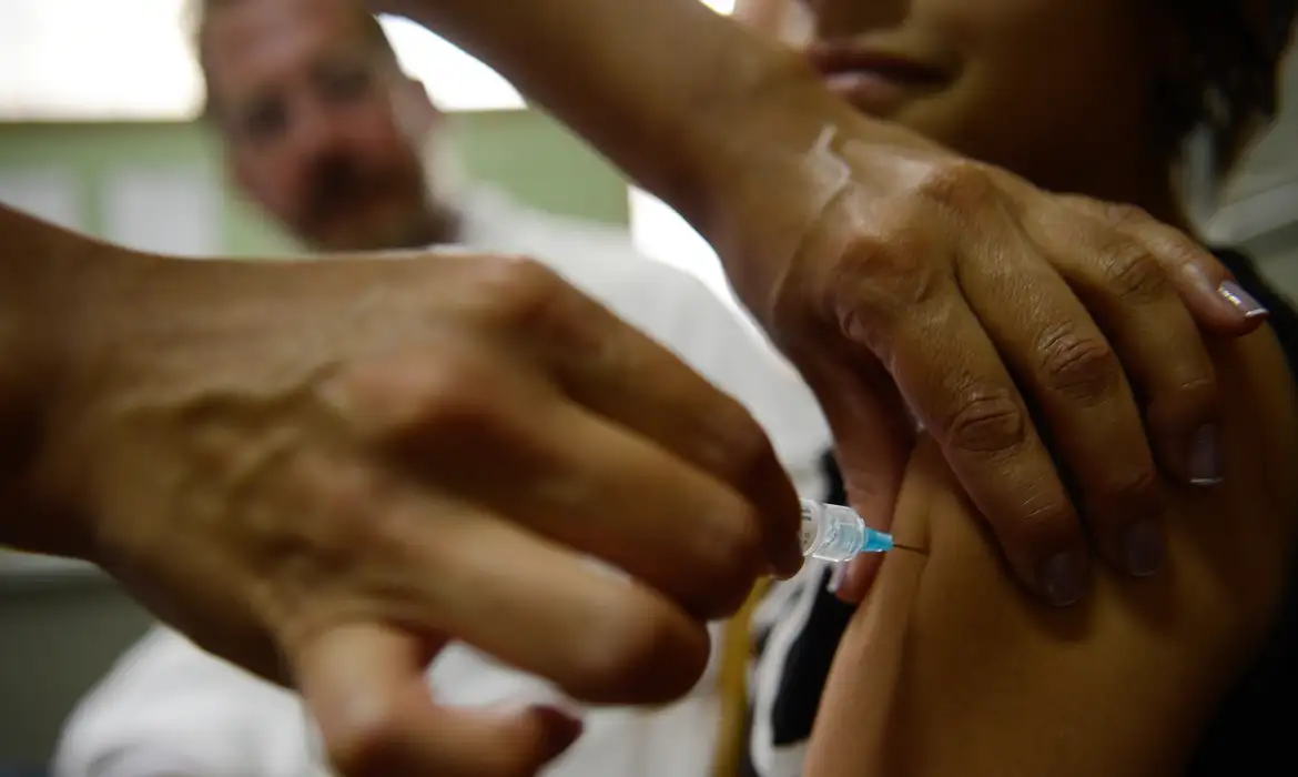 Vacina contra HPV: Consultas por Lesões Pré-Cancerígenas Caem - Imagem do artigo original