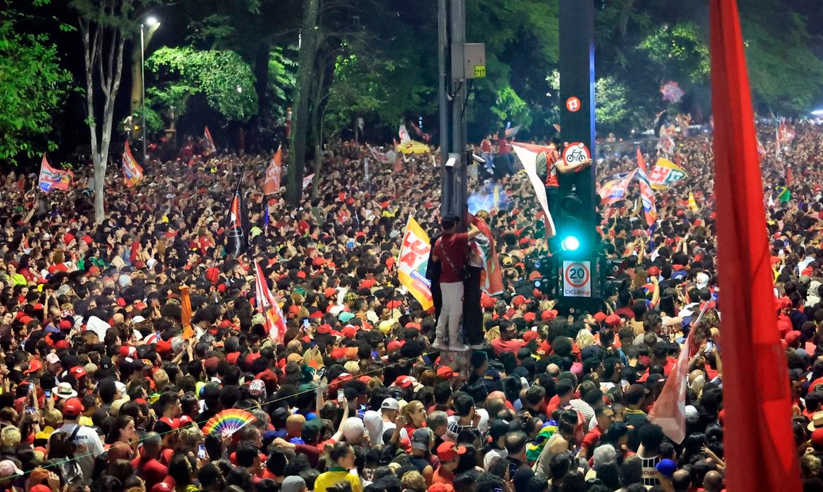 Lula Conquista Maior Votação de Presidenciável da História - Imagem do artigo original