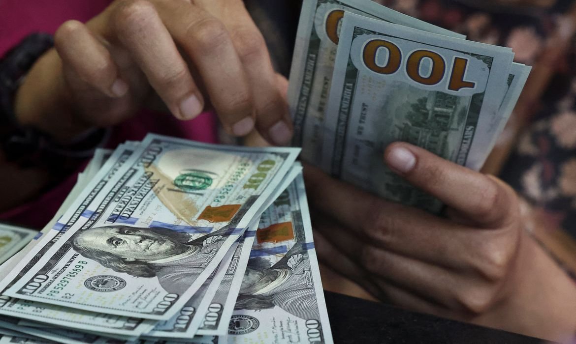 Dólar e Ibovespa Se Acomodam Após Reeleição de Lula - Imagem do artigo original