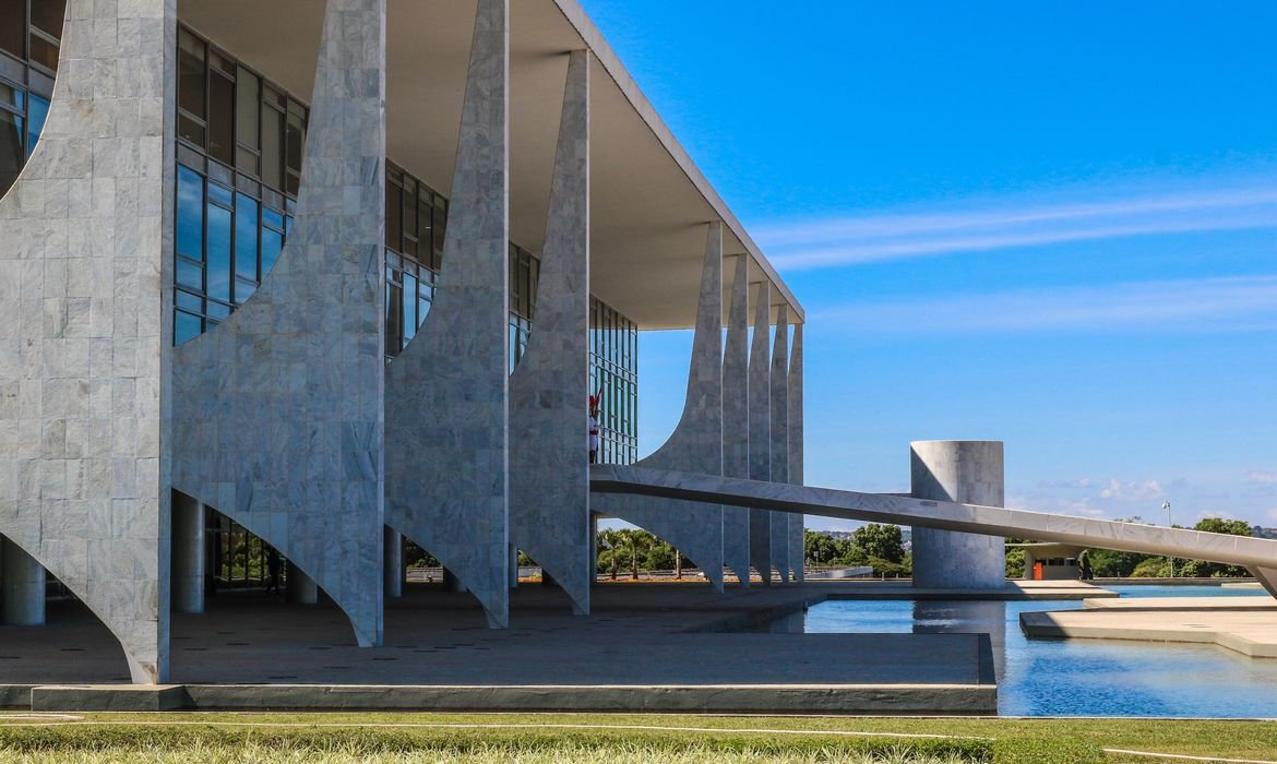 IFI prevê R$ 40 bi em impacto fiscal de medidas de Lula - Imagem do artigo original